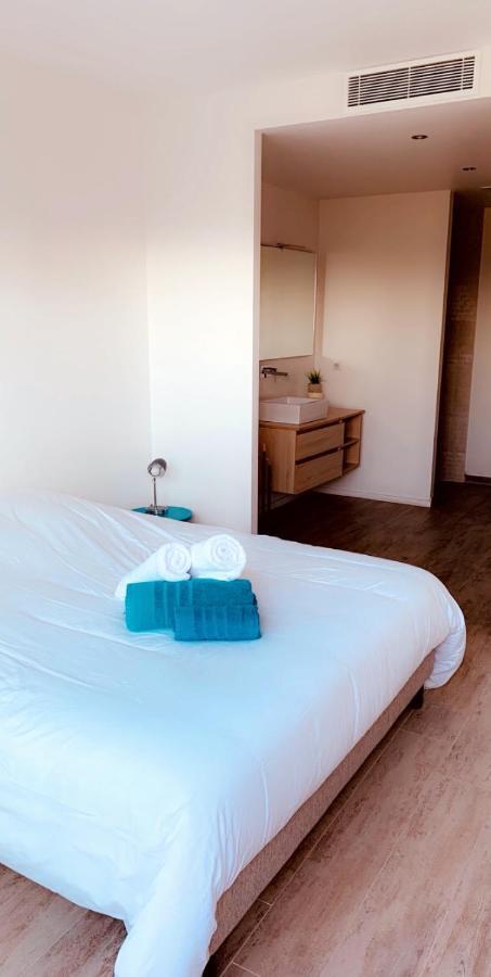 Pure Mare Bonifacio Villa